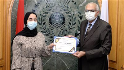 جامعة المنصورة تكرم الأولى على الثانوية العامة 