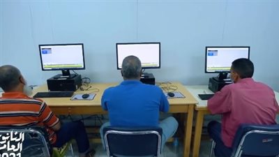 التعليم تكشف طريقة تصحيح امتحانات الثانوية العامة ومطابقتها بنموذج الإجابة | صور