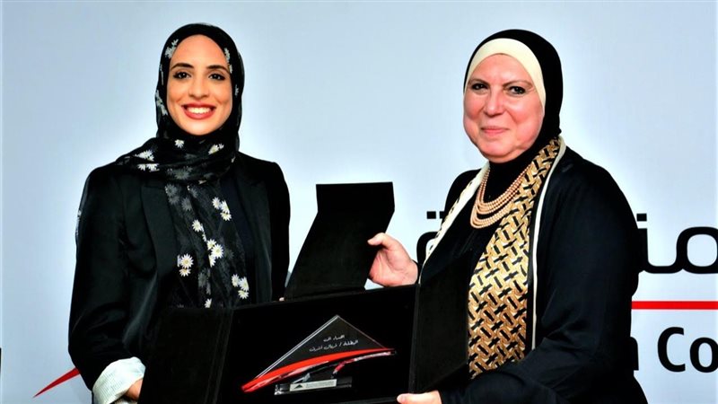 وزيرة التجارة تكرم
