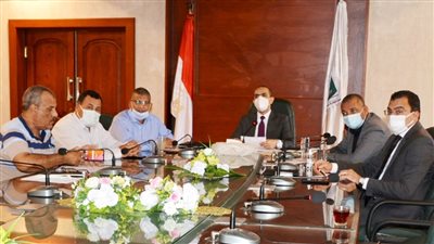 نائب محافظ سوهاج يترأس لجنة اختيار مهندسي المتغيرات الجيومكانية 
