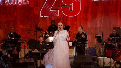 20 صورة من حفل نداء شرارة بمهرجان القلعة للموسيقى والغناء