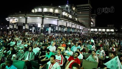 ترقب جماهير الزمالك انتهاء لقاء الإنتاج الحربي داخل أسوار القلعة البيضاء |صور وفيديو