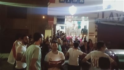 رقص وأفراح للصبح.. جماهير الزمالك بالإسكندرية تحتفل بالفوز بالدوري | صور