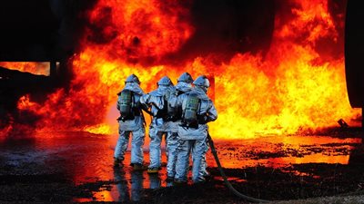 بينها إزالة الأنقاض.. تعرف على تغطيات تأمين الحريق