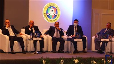 وزير المالية: لا نية لتأجيل تطبيق نظام التسجيل المسبق للشحنات 