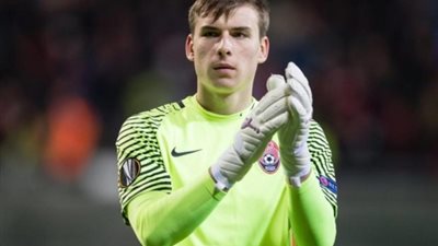 ريال مدريد يحدد سعر بيع حارسه الأوكراني لونين