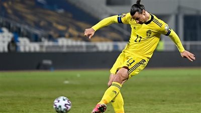 إبراهيموفيتش خارج قائمة السويد لمباراة إسبانيا بتصفيات كأس العالم