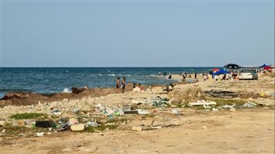 تلوث كارثي يحرم الليبيين من شواطئ طرابلس | صور