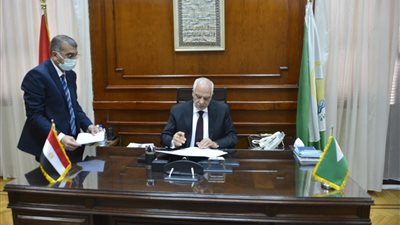 محافظ الجيزة يعتمد نتيجة الشهادة الإعدادية للدور الثاني لعام ٢٠٢٠ / ٢٠٢١