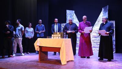 رئيس الأسقفية يكرم المشاركين في مشروع 
