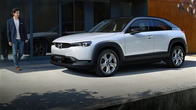 تطرح في كاليفورنيا أكتوبر المقبل.. مازدا تعلن أسعار بطارية MX-30 الكهربائية