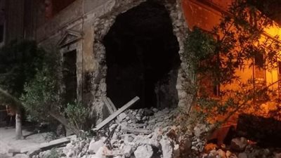 انهيار جزئي لعقار قديم في الإسماعيلية.. وقرار عاجل من المحافظ | صور