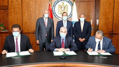 الأهلي كابيتال القابضة توقع اتفاقية تأسيس شركة مصر للميثانول والبتروكيماويات