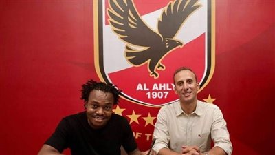 رسميا.. الأهلي يضم بيرسي تاو لمدة 4 مواسم