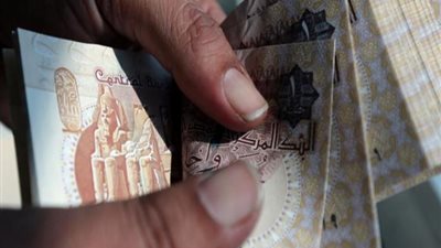احذر.. رفض التعامل بـ «الجنيه الورق» يعرضك لغرامة 10 آلاف جنيه