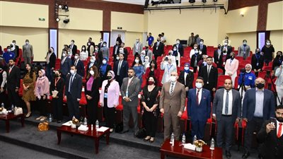 وزير الرياضة يطلق برنامج أكاديمية شباب المتوسط في نسخته الأولى