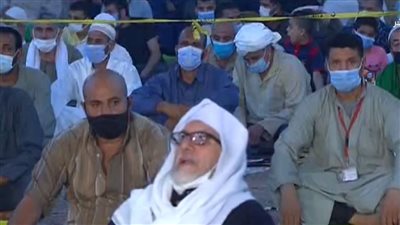 نقل شعائر صلاة الجمعة من مسجد الإمام الحسين بالقاهرة| فيديو