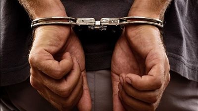 قفز من الطابق الثالث.. القبض على عاطل حاول الهروب من محكمة 6 أكتوبر