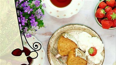 طريقة عمل الكيكة العادية الهشة بوصفتين مختلفتين 