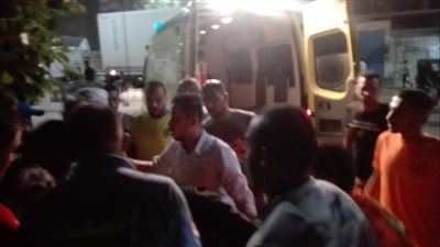 زفة عروسين تصدم مواطنين بالإسماعيلية وتلوذ بالفرار|صور