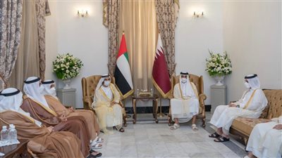 طي صفحات الخلاف.. محمد بن راشد يجتمع بأمير قطر في بغداد