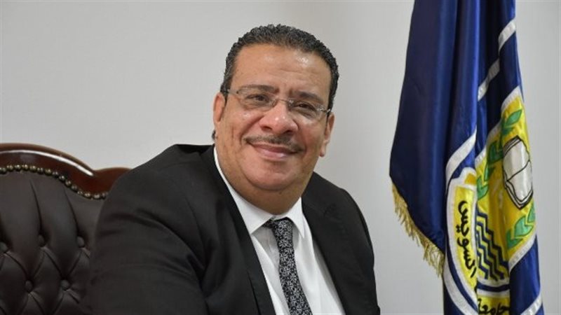 الدكتور أحمد زكي