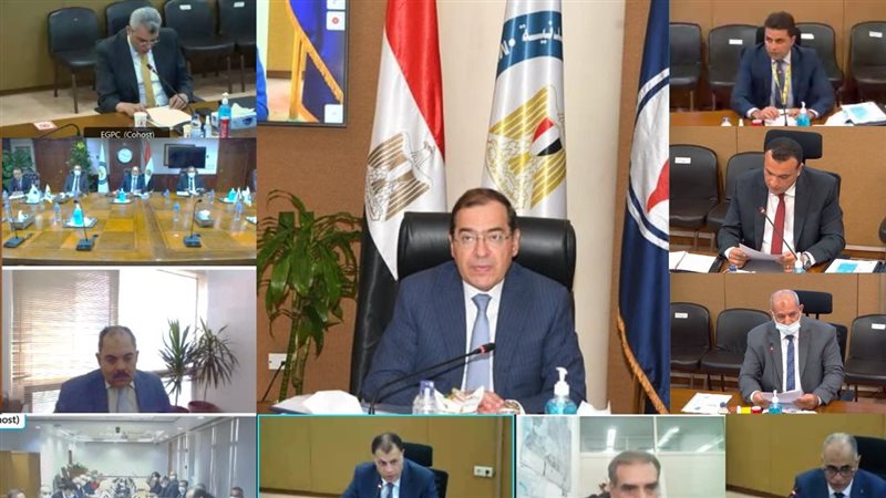 وزير البترول خلال