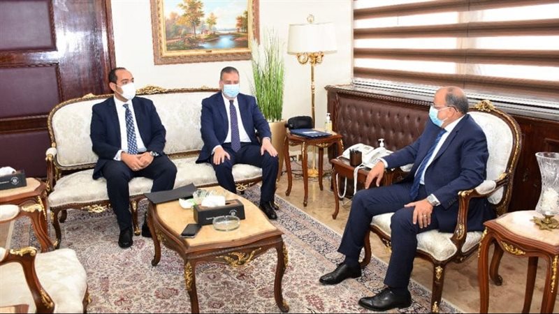 محافظ المنوفية ووزير