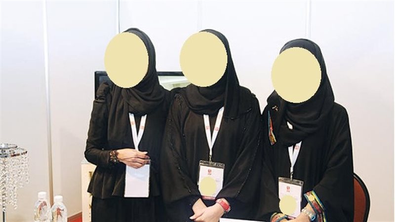 تفاصيل عودة 3 فتيات