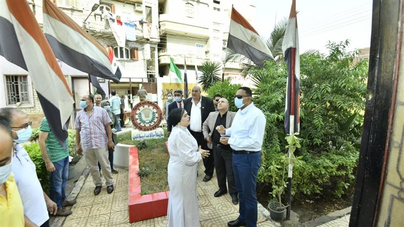 جولة المحافظ بمدارس