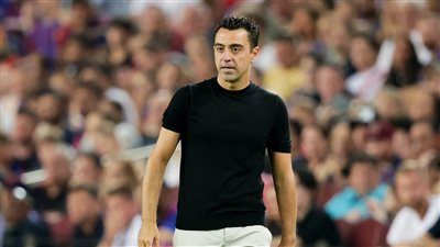 تشافي يعلن تجديد عقده مع برشلونة حتى 2025