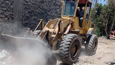 رفع 251 طن مخلفات بتقاطع محور الفريق كمال عامر مع الهرم وخاتم المرسلين