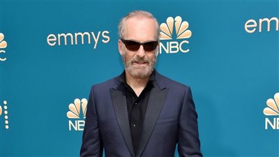 وصول بوب أودينكيرك أقوى المرشحين لجائزة أفضل ممثل لحفل الإيمي | فيديو