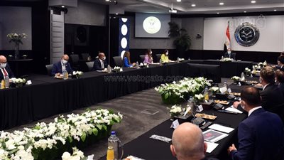 مدبولي للمستثمرين: مستعدون لإصدار التراخيص بصورة فورية