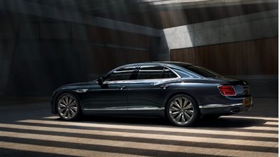 فلاينج سبير 2022.. بنتلي تقدم أفضل سيارة طويلة لعشاقها