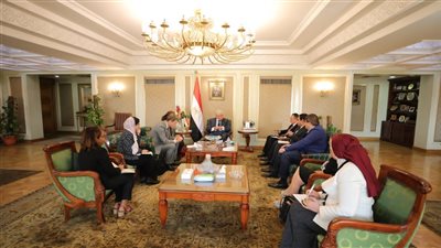 وزير التعليم العالي يبحث مع وفد من البنك الدولي سبل التعاون المشترك