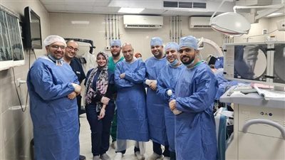 نجاح أول جراحة لإصلاح اعوجاج بالعمود الفقري بمستشفى بني سويف الجامعي