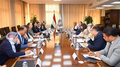 وزيرة الهجرة: تطبيق إلكتروني بالهواتف الذكية لتيسير تقديم الخدمات للمصريين بالخارج