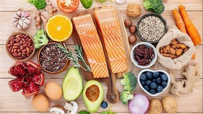 استشاري تغذية: 3 أنواع من الأطعمة تؤدي للإصابة بالاكتئاب | فيديو