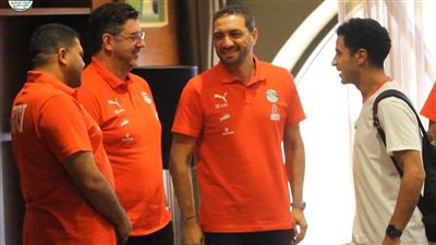 فيتوريا يستقبل لاعبي المنتخب استعدادًا لمعسكر سبتمبر|صور 