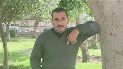 أول صورة لـ ضحية الطعن على يد نجله بالإسماعيلية