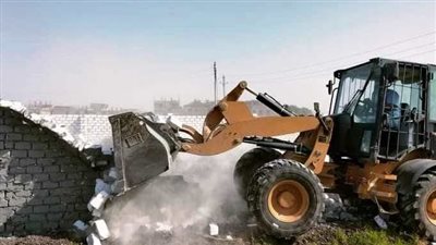 إزالة 65 حالة تعد على أملاك الدولة والأراضي الزراعية فى سوهاج