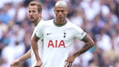 نيوكاسل يفوز على توتنهام 1/2 في الدوري الإنجليزي 