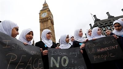 بريطانيا تسن قوانين تسمح بتجريد المسلمين من جنسيتهم
