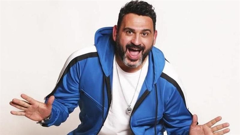 أكرم حسني، فيتو 
