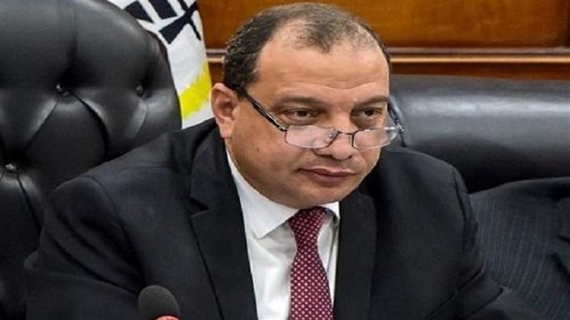 الدكتور منصور حسن،