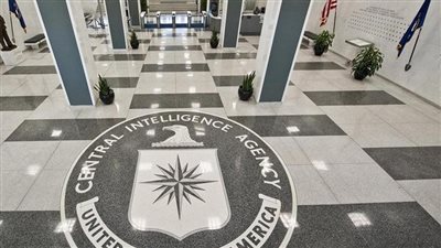 الاستخبارات الأمريكية: روسيا أرسلت 300 مليون دولار إلى أحزاب ومرشحين أجانب