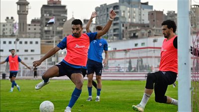فيريرا يخصص فقرة تدريبية للمهاجمين بمران الزمالك 