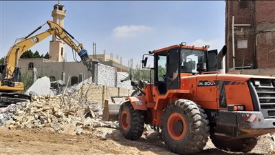 تنفيذ 46 قرار لإزالة تعديات على مساحة 4235 مترا بالسويس | صور