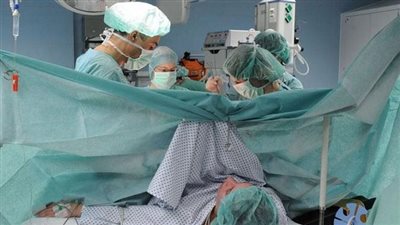  الولادة القيصرية.. أزمة أمن قومى.. التضخم يرفع ثمن العملية إلى 70 ألف جنيه للمقتدرين ماديا والشعبى 10 آلاف.. وأطباء: زيادة المستهلكات من 40 لـ70% وراء ارتفاع الأسعار